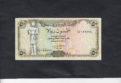 Beschrijving voorzijde: STATUE